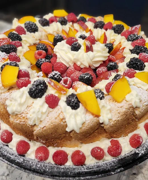 Angel Food Cake With Fresh Fruit